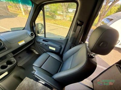 2025 Winnebago Revel Sport — photo 18 view