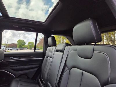 2026 Jeep Grand Cherokee — photo 7 view