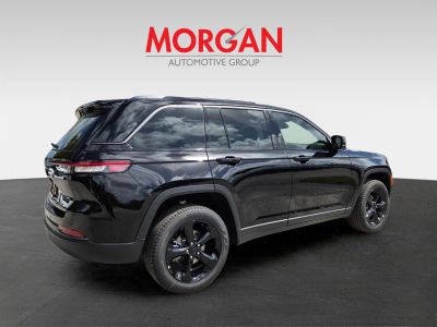 2026 Jeep Grand Cherokee — interior view
