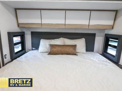 2026 Coachmen RV Entourage - Photo 33