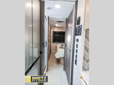 2026 Coachmen RV Entourage - Photo 28