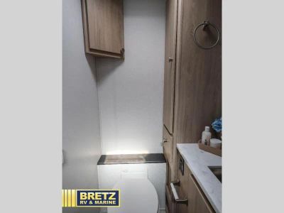 2026 Coachmen RV Entourage - Photo 31