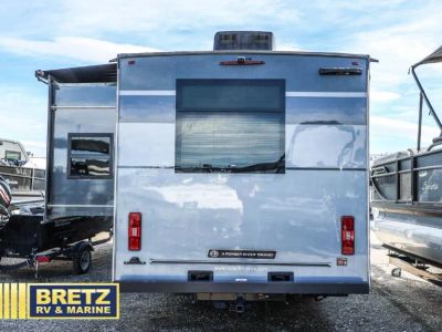 2026 Coachmen RV Entourage - Photo 6