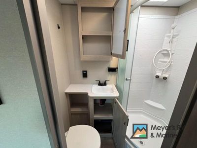 2026 Coachmen RV Catalina Legacy Edition - Photo 40
