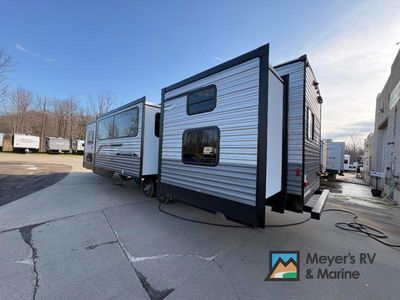 2026 Coachmen RV Catalina Legacy Edition - Photo 4
