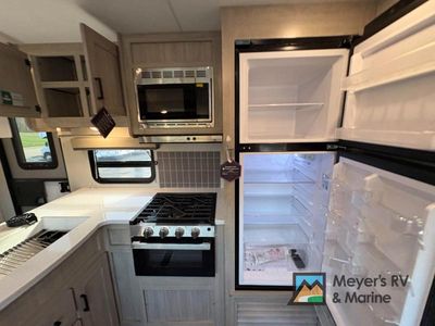 2026 Coachmen RV Catalina Legacy Edition - Photo 16