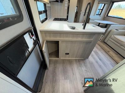 2026 Coachmen RV Catalina Legacy Edition - Photo 21
