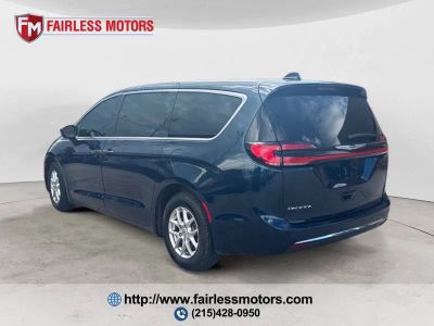 2023 Chrysler Pacifica — rear three-quarter view