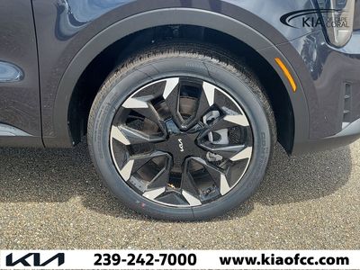 2026 Kia Sorento — photo 9 view