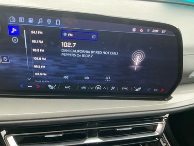2026 Chevrolet Traverse — photo 11 view