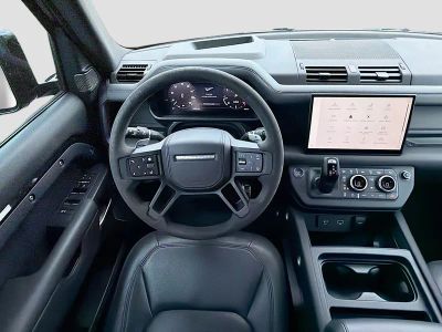 2024 Land Rover Defender 110 — photo 18 view