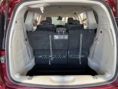2021 Chrysler Pacifica — photo 17 view