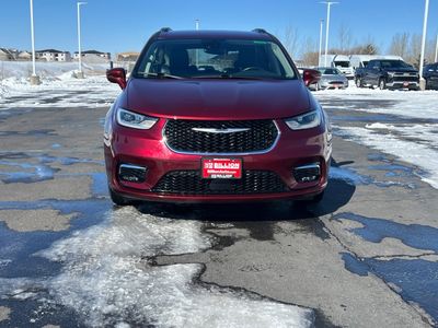 2021 Chrysler Pacifica — side profile view