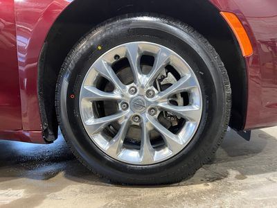2021 Chrysler Pacifica — photo 16 view