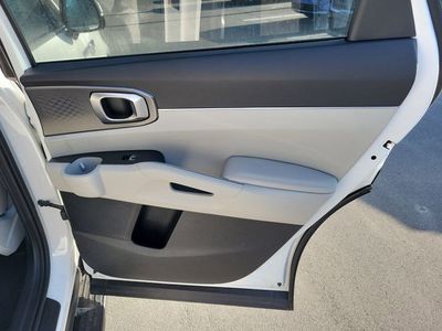 2026 Kia Sorento Hybrid - Photo 32