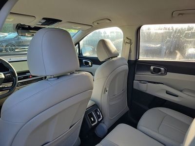 2026 Kia Sorento Hybrid - Photo 25