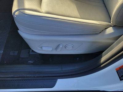 2026 Kia Sorento Hybrid - Photo 9