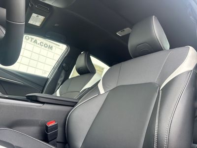 2026 Toyota Camry — photo 11 view
