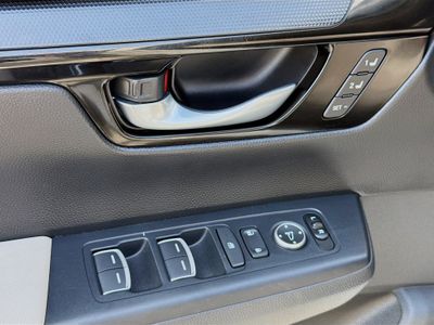 2023 Honda CR-V — photo 17 view