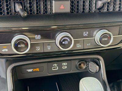 2023 Honda CR-V — photo 15 view
