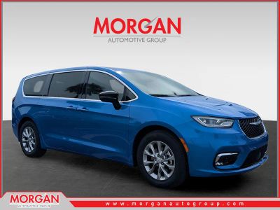 2026 Chrysler Pacifica Limited in Blue — front three-quarter view