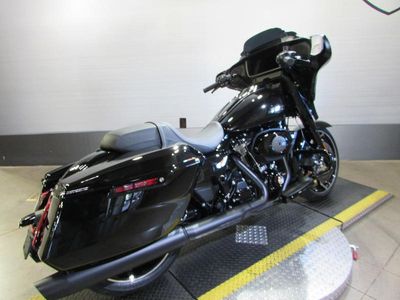 2026 Harley-Davidson FLHX - Street Glide — side profile view