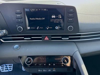 2026 Hyundai ELANTRA — photo 10 view