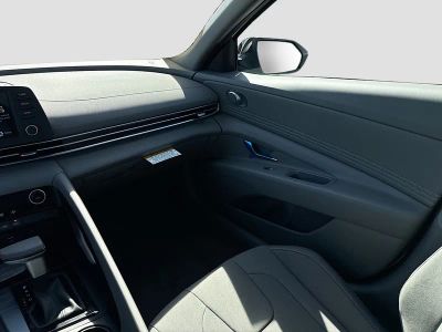 2026 Hyundai ELANTRA — photo 16 view