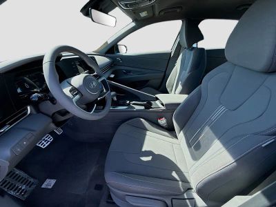 2026 Hyundai ELANTRA — photo 14 view