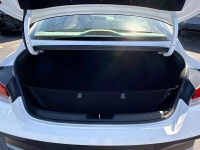 2026 Hyundai ELANTRA — photo 18 view