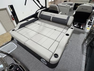 2026 Barletta Lusso L25UC - Photo 36