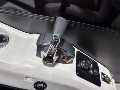 2026 Barletta Lusso L25UC - Photo 31