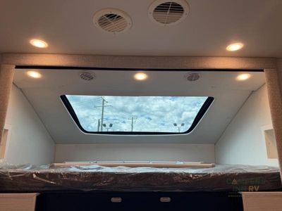 2026 Newmar Grand Star — photo 22 view