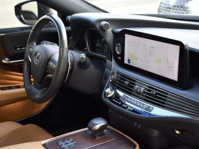 2023 Lexus LS — photo 32 view