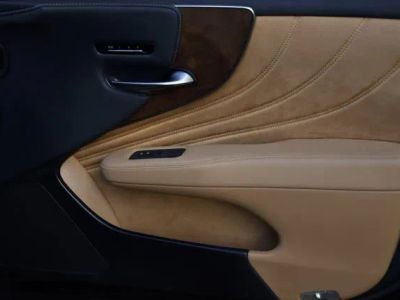2023 Lexus LS — photo 33 view