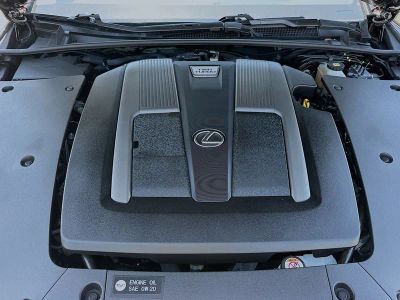 2023 Lexus LS — photo 17 view