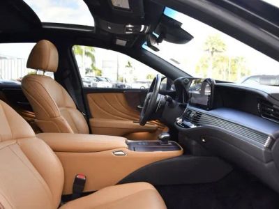 2023 Lexus LS — photo 31 view