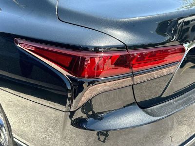 2023 Lexus LS — detail view