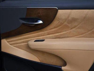 2023 Lexus LS — photo 30 view