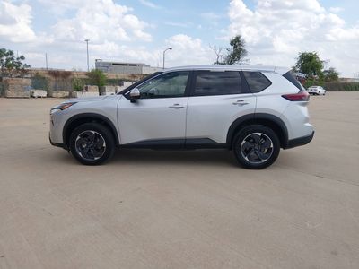 2024 Nissan Rogue - Photo 4