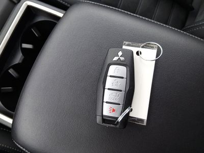 2024 Mitsubishi Outlander - Photo 15