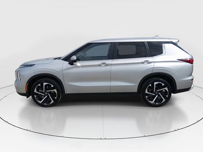 2024 Mitsubishi Outlander - Photo 4
