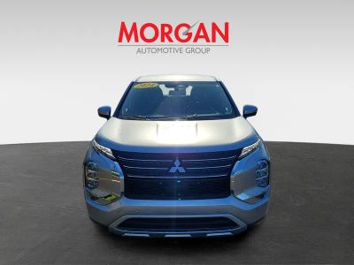 2024 Mitsubishi Outlander — side profile view