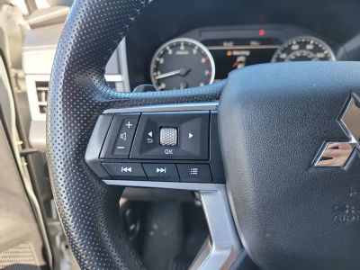 2024 Mitsubishi Outlander — photo 28 view