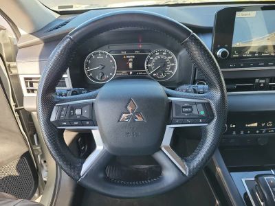 2024 Mitsubishi Outlander — photo 30 view
