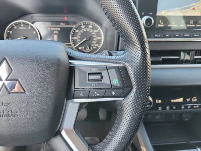 2024 Mitsubishi Outlander — photo 29 view
