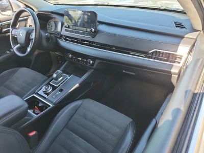 2024 Mitsubishi Outlander — photo 11 view