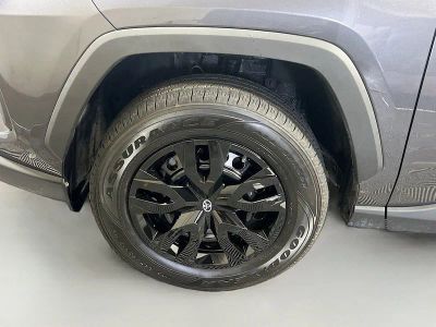 2023 Toyota RAV4 — photo 9 view