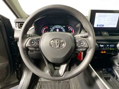 2023 Toyota RAV4 — photo 13 view