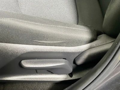 2023 Toyota RAV4 — photo 11 view